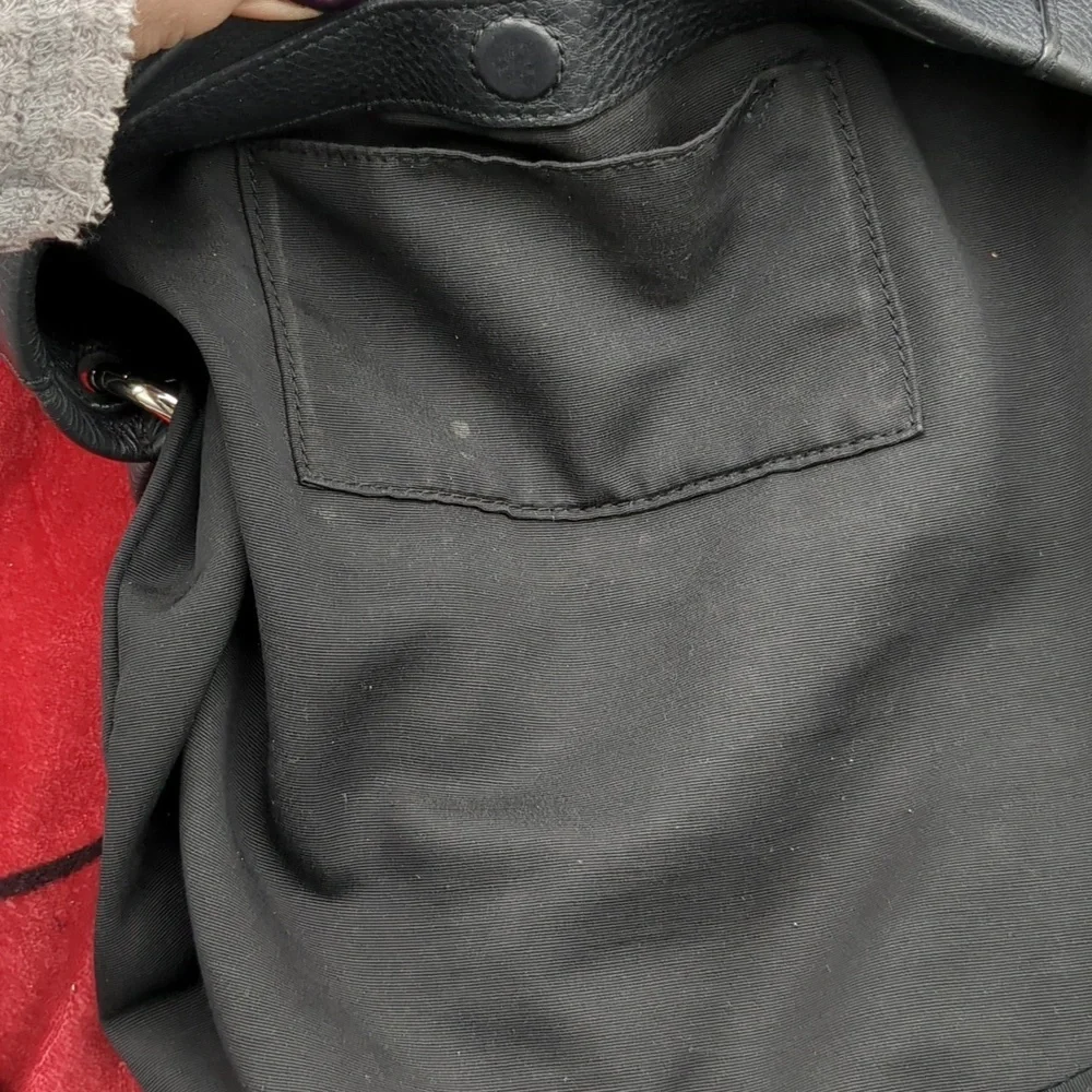 Marc Jacobs black pebble